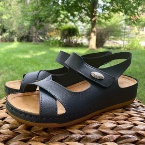 NEW Spring Step Flexus Navy Blue Hook & Loop Closure Low Platform Comfort Sandal